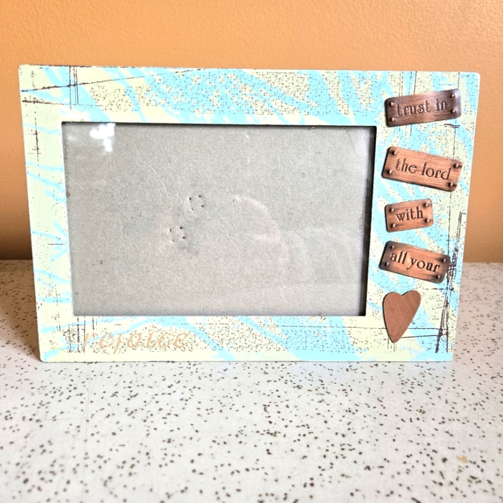 Inspirational Photo Frame - Trust In The Lord